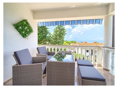 Apartment Two bedroom apartment with terrace and sea view Malinska, Krk A-19280-a - Outdoor photo 17