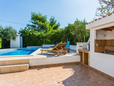 Apartment One bedroom apartment with terrace Šilo, Krk A-18677-a - Outdoor photo 11