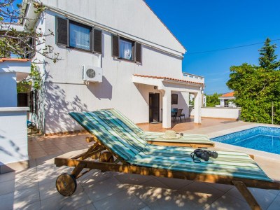 Apartment One bedroom apartment with terrace Šilo, Krk A-18677-a - Outdoor photo 12