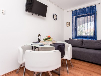 Apartment One bedroom apartment with terrace Šilo, Krk A-18677-a - Outdoor photo 16