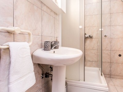 Apartment One bedroom apartment with terrace Šilo, Krk A-18677-a - Outdoor photo 23