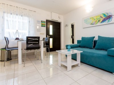 Apartment Two bedroom apartment with terrace Šilo, Krk A-18677-b - Outdoor photo 16