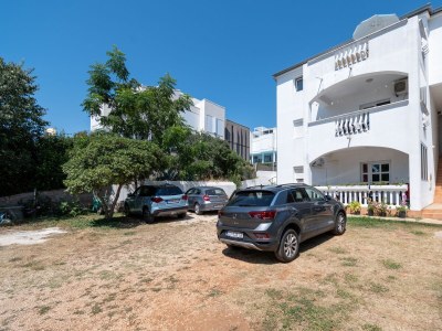 Apartment Two bedroom apartment near beach Zadar - Diklo, Zadar A-20894-c - Outdoor photo 2