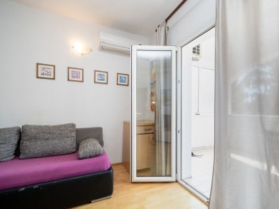 Apartment Two bedroom apartment near beach Zadar - Diklo, Zadar A-20894-c - Outdoor photo 8