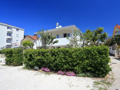 Apartment One bedroom apartment near beach Zadar - Diklo, Zadar A-21005-b - Outdoor photo 4