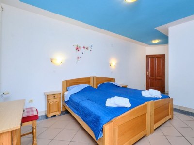 Holiday room with terrace Veli Lošinj, Lošinj S-21045-e - Outdoor photo 20