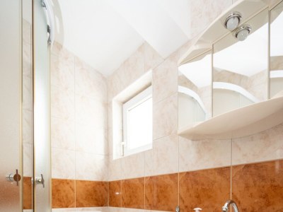 Apartment Two bedroom apartment with balcony and sea view Posedarje, Novigrad A-21123-a - Outdoor photo 32