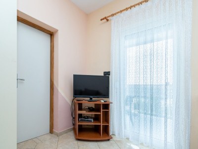 Apartment Three bedroom apartment with terrace and sea view Posedarje, Novigrad A-21123-b - Outdoor photo 13