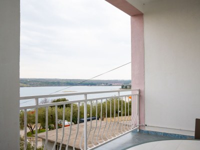 Apartment Three bedroom apartment with terrace and sea view Posedarje, Novigrad A-21123-b - Outdoor photo 42