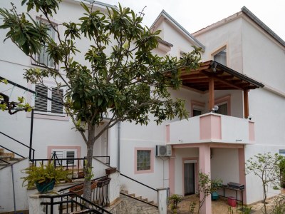 Apartment One bedroom apartment with air-conditioning Posedarje, Novigrad A-21123-c in Posedarje - Apartment