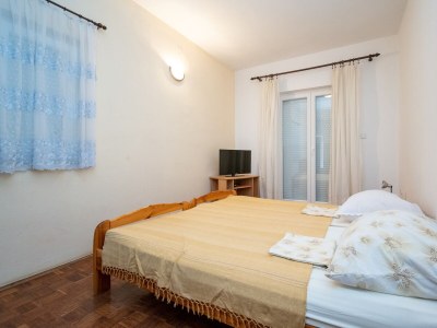 Apartment One bedroom apartment with air-conditioning Posedarje, Novigrad A-21123-c - Outdoor photo 14