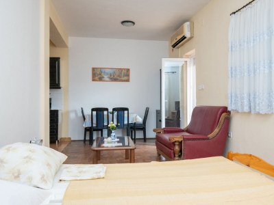 Apartment One bedroom apartment with air-conditioning Posedarje, Novigrad A-21123-c - Outdoor photo 16