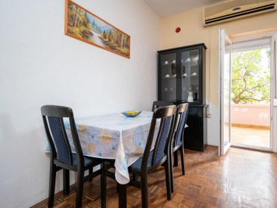 Apartment One bedroom apartment with air-conditioning Posedarje, Novigrad A-21123-c - Outdoor photo 19
