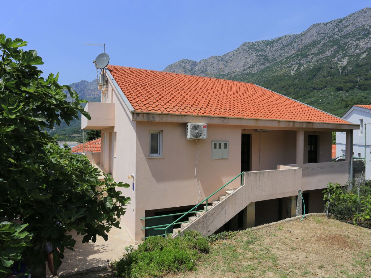 Apartment One bedroom apartment with balcony and sea view Gradac, Makarska A-21172-a - Outdoor photo 5
