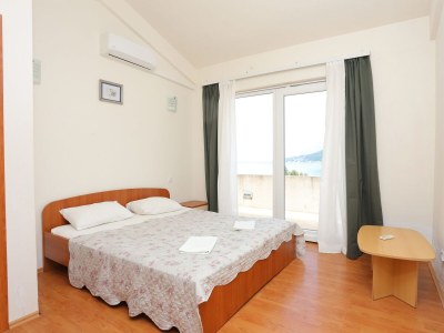 Apartment One bedroom apartment with balcony and sea view Gradac, Makarska A-21172-a - Outdoor photo 13