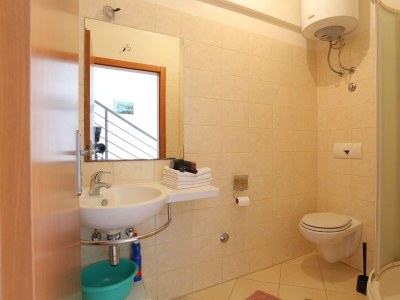 Apartment One bedroom apartment with balcony and sea view Gradac, Makarska A-21172-a - Outdoor photo 15