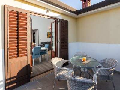 Apartment Two bedroom apartment with terrace Bašanija, Umag A-21418-b - Outdoor photo 13