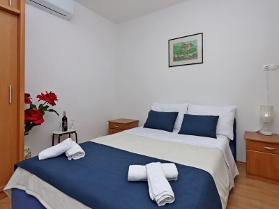 Holiday room with balcony Novi Vinodolski S-21509-a - Outdoor photo 15