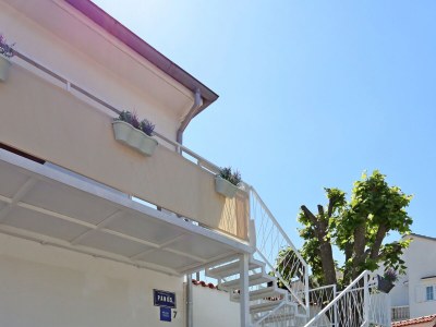 Holiday room with balcony Novi Vinodolski S-21509-b - Outdoor photo 10