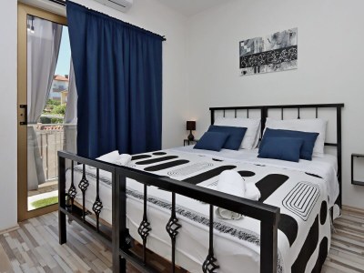 Holiday room with balcony Novi Vinodolski S-21509-b - Outdoor photo 14