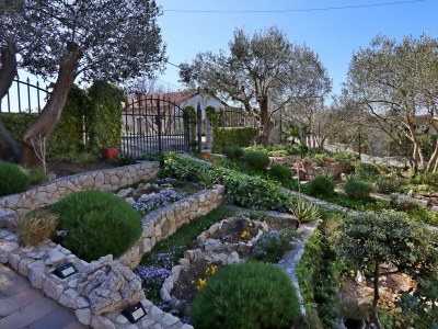 Apartment Two bedroom apartment with balcony and sea view Mundanije, Rab A-21543-a - Outdoor photo 9