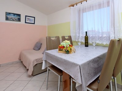 Apartment Two bedroom apartment with balcony and sea view Mundanije, Rab A-21543-a - Outdoor photo 16