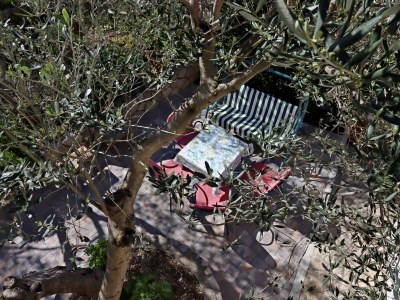 Apartment Two bedroom apartment with balcony and sea view Mundanije, Rab A-21543-a - Outdoor photo 38