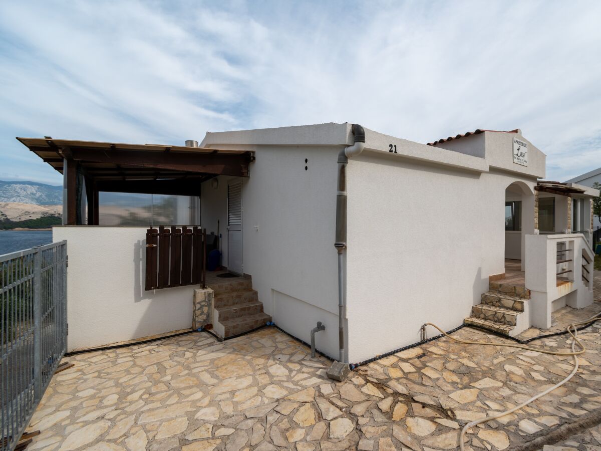 Apartment Two bedroom apartment with terrace and sea view Sveti Marko, Pag A-21654-c - Outdoor photo 4