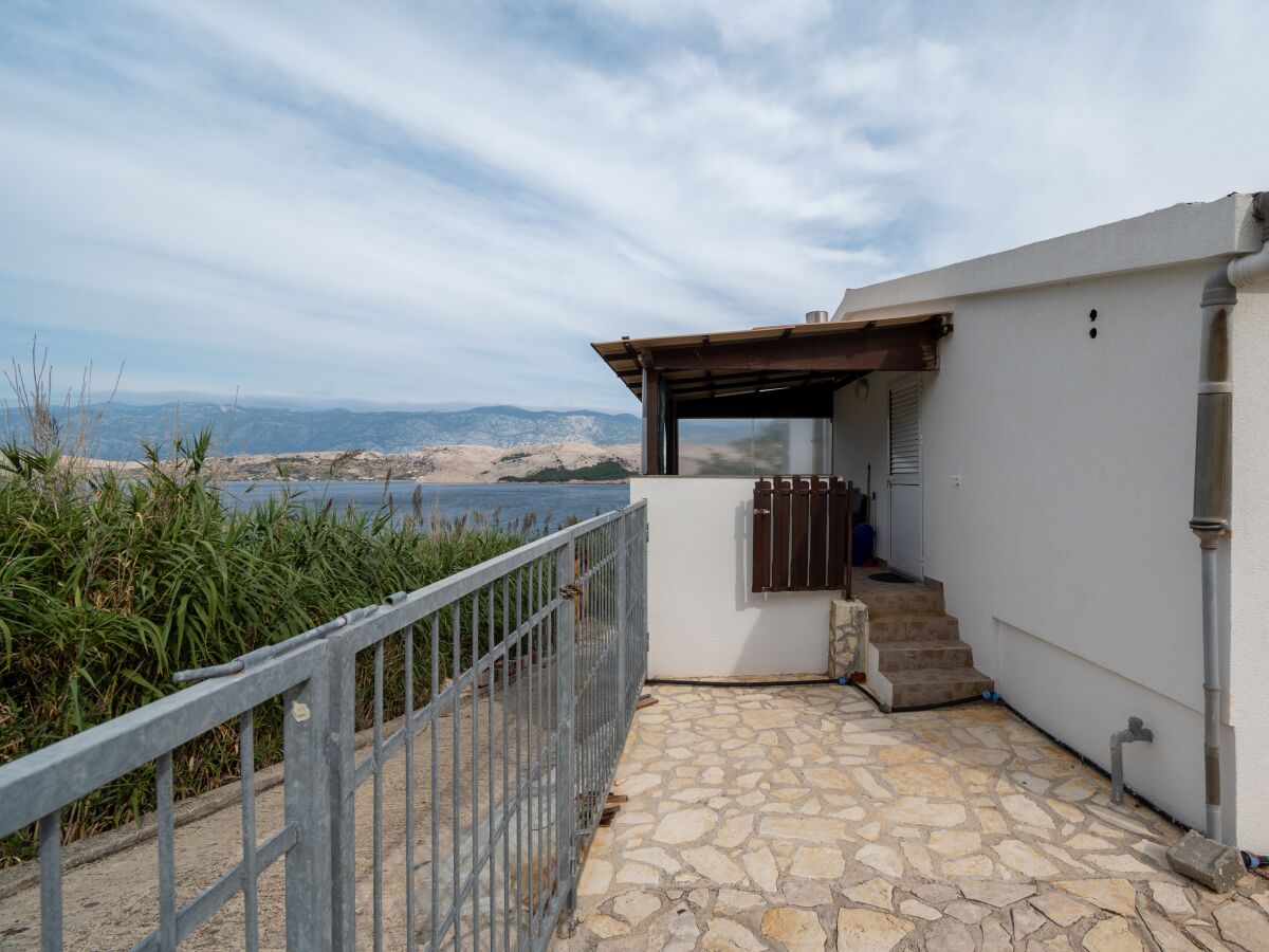 Apartment Two bedroom apartment with terrace and sea view Sveti Marko, Pag A-21654-c - Outdoor photo 5