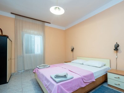 Apartment Two bedroom apartment with terrace and sea view Sveti Marko, Pag A-21654-c - Outdoor photo 11