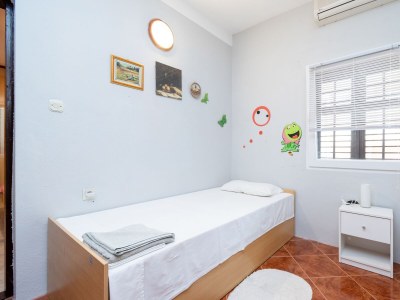 Apartment Two bedroom apartment with terrace and sea view Sveti Marko, Pag A-21654-c - Outdoor photo 19