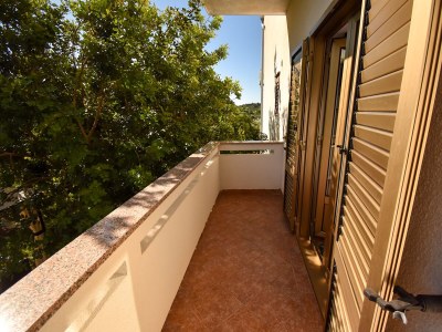 Apartment Two bedroom apartment with terrace and sea view Palit, Rab A-21755-b - Outdoor photo 19