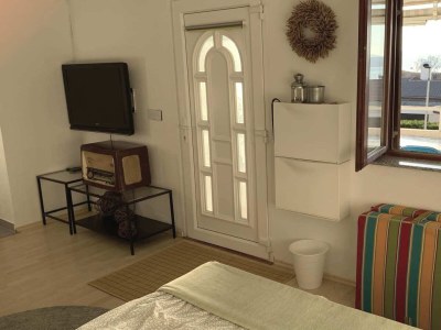 Apartment Studio flat with balcony and sea view Njivice, Krk AS-21770-a - Outdoor photo 6