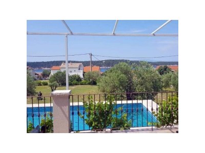 Apartment Two bedroom apartment with terrace and sea view Barbat, Rab A-22358-a - Outdoor photo 26