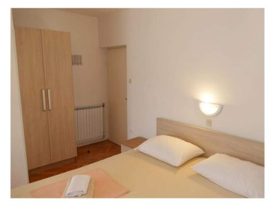 Apartment One bedroom apartment with balcony and sea view Supetarska Draga - Donja, Rab A-22365-a - Outdoor photo 10