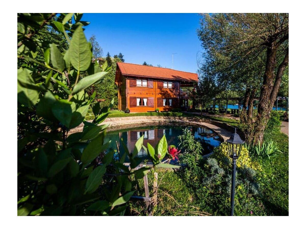 Apartment Two bedroom apartment with terrace Donji Zvečaj, Karlovac A-22080-a