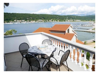 Apartment Two bedroom apartment with terrace and sea view Supetarska Draga - Donja, Rab A-22365-e in Rab - Apartment