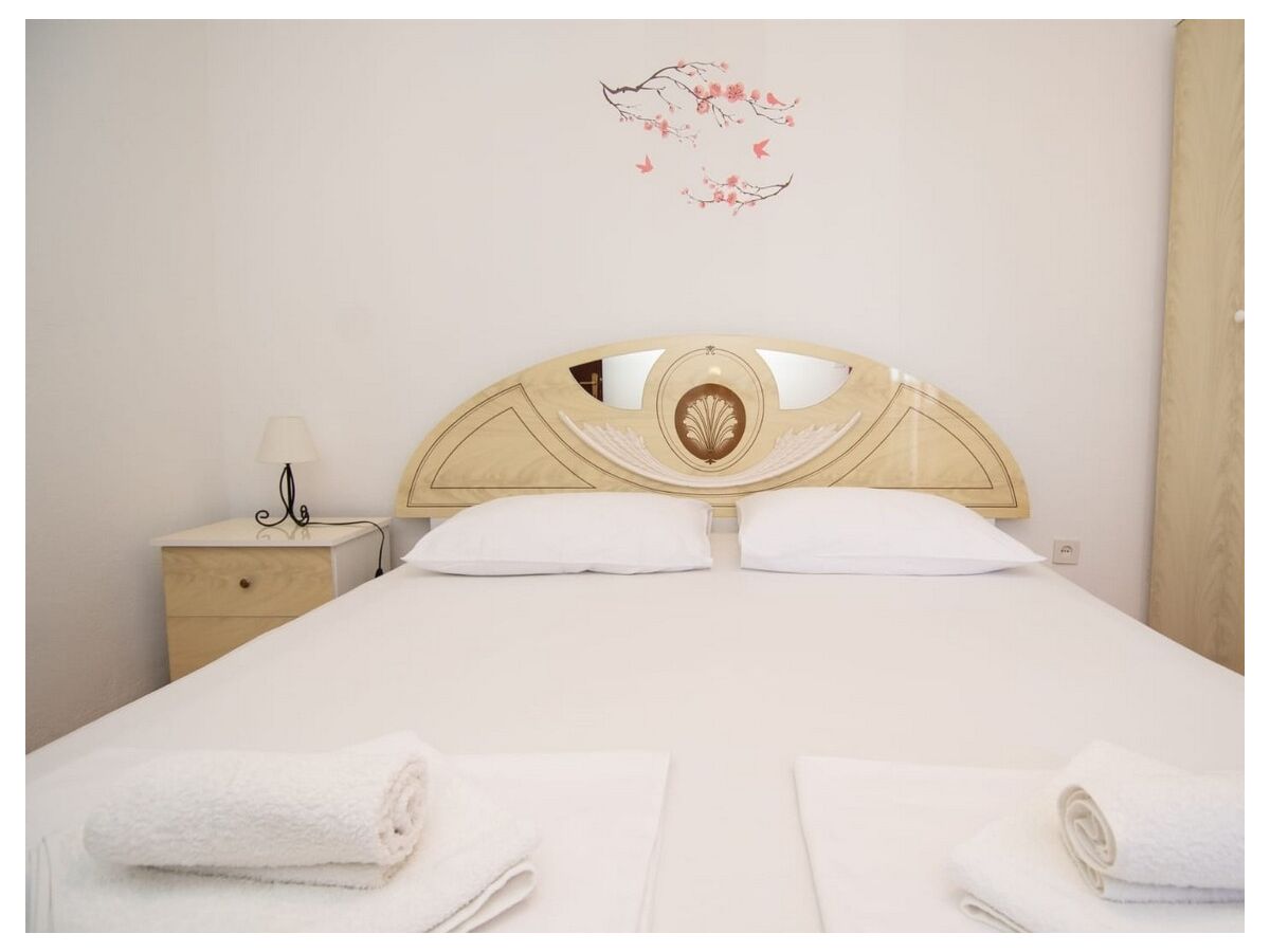 Apartment Two bedroom apartment with balcony Kaštel Kambelovac, Kaštela A-22444-b