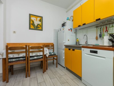 Apartment Two bedroom apartment with terrace and sea view Brist, Makarska A-22463-a - Outdoor photo 9