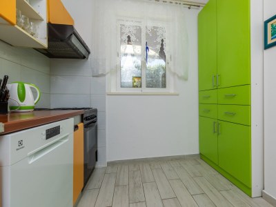 Apartment Two bedroom apartment with terrace and sea view Brist, Makarska A-22463-a - Outdoor photo 10