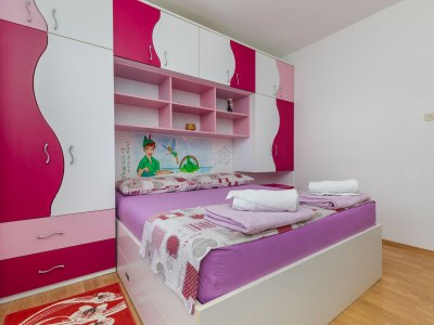 Apartment Two bedroom apartment with terrace and sea view Brist, Makarska A-22463-a - Outdoor photo 12