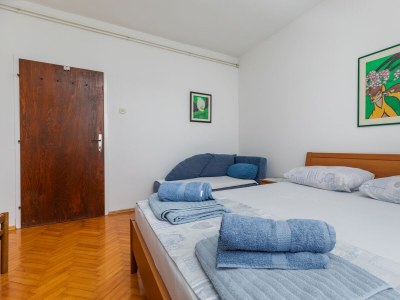 Apartment Two bedroom apartment with terrace and sea view Brist, Makarska A-22463-a - Outdoor photo 16