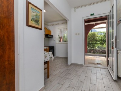 Apartment Two bedroom apartment with terrace and sea view Brist, Makarska A-22463-a - Outdoor photo 20