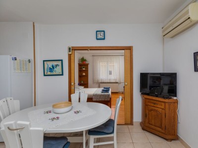 Apartment One bedroom apartment with terrace and sea view Brist, Makarska A-22463-b - Outdoor photo 10