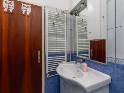 Apartment One bedroom apartment with terrace and sea view Brist, Makarska A-22463-b - Outdoor photo 16