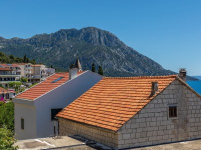 Apartment Two bedroom apartment with terrace and sea view Brist, Makarska A-22463-c - Outdoor photo 24
