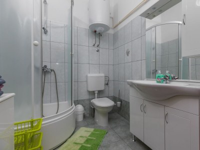 Apartment Studio flat with terrace and sea view Brist, Makarska AS-22463-a - Outdoor photo 14