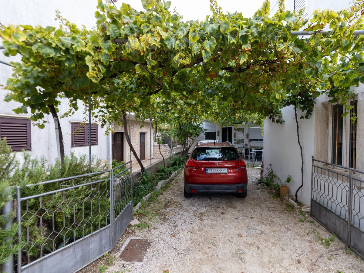 Apartment One bedroom apartment with terrace Sućuraj, Hvar A-22494-a - Outdoor photo 4