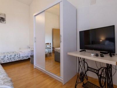 Apartment One bedroom apartment with terrace Sućuraj, Hvar A-22494-a - Outdoor photo 16