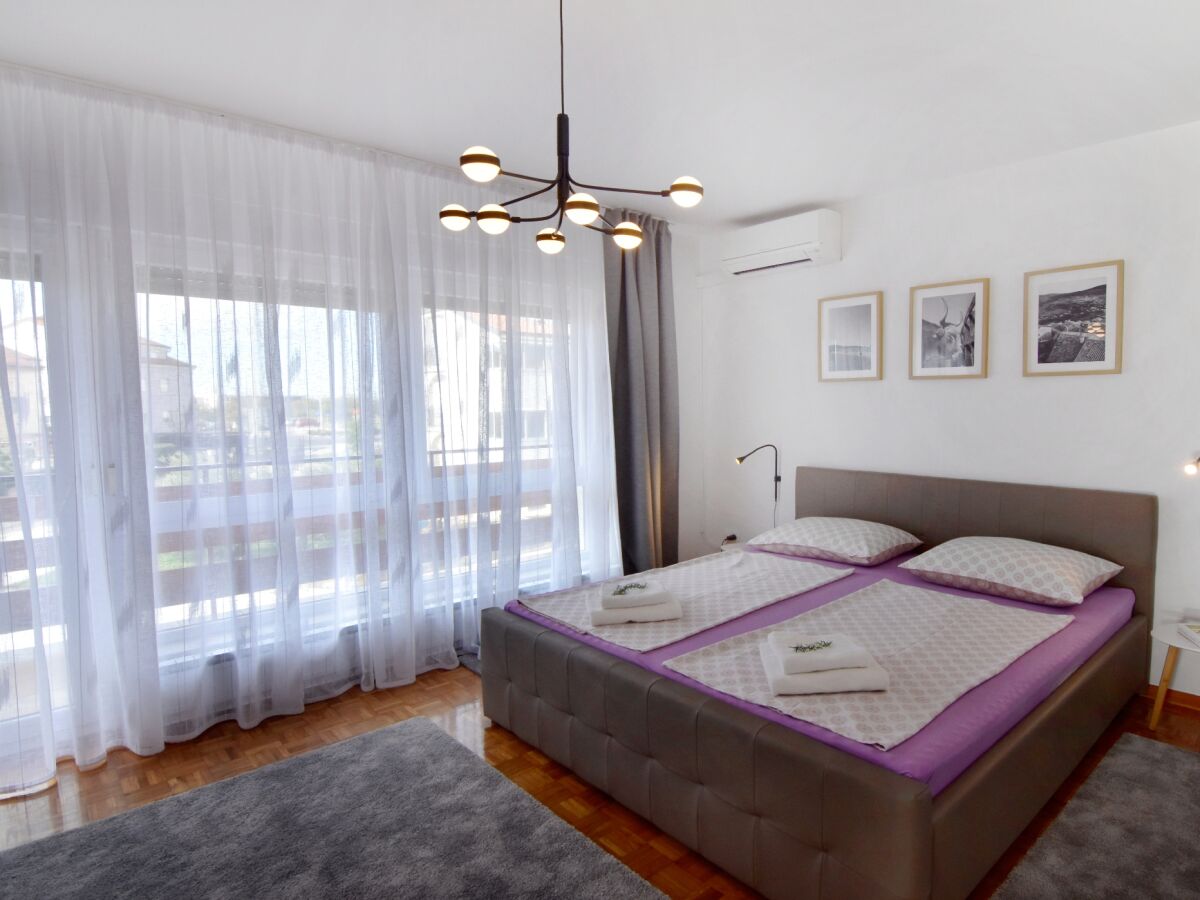 Apartment One bedroom apartment with balcony Umag A-22680-a